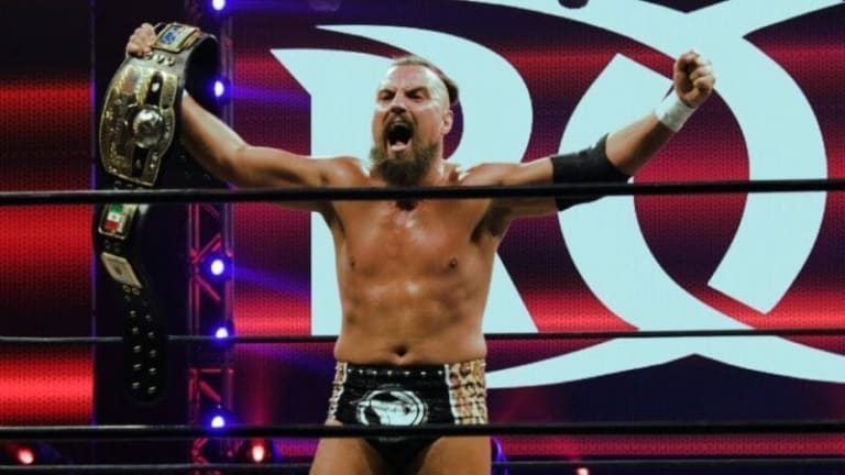 PHOTO: Marty Scurll trains with several WWE stars
