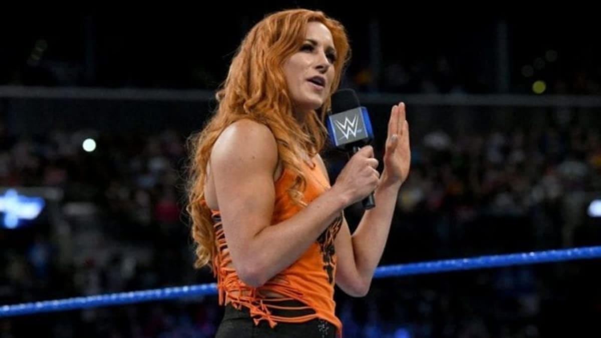 Becky Lynch Absolutely Shreds Charlotte On Twitter - WrestleTalk