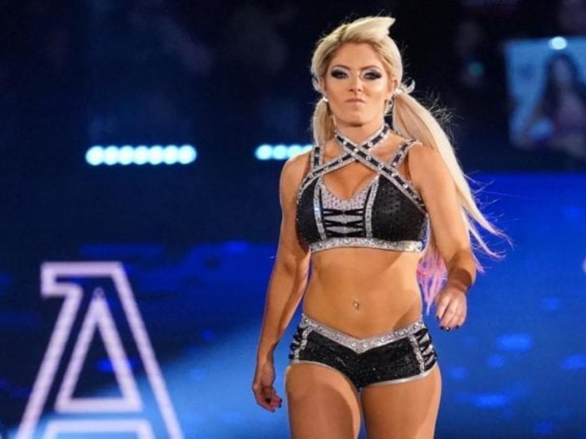 Wrestler Alexa Bliss discusses women's evolving role in WWE – The Oakland  Press