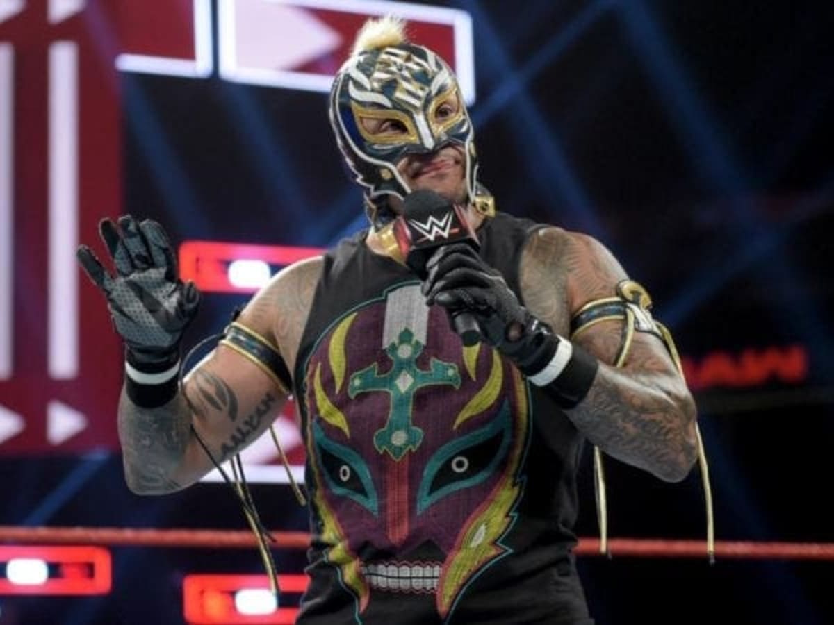 Photo Rey Mysterio Sells Eye Injury Storyline While Backstage At Wwe Tv Tapings Wrestling News Wwe And Aew Results Spoilers Rumors Scoops
