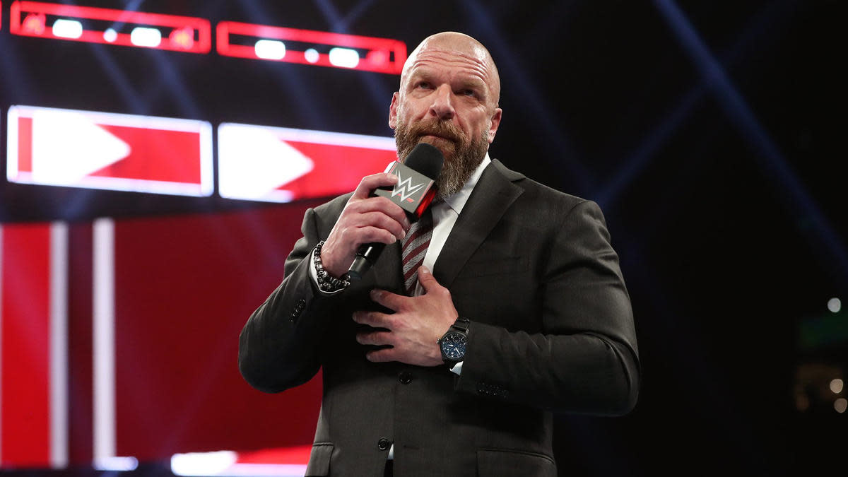 Photo of Triple H to miss tonight’s WWE Raw after testing positive for COVID-19