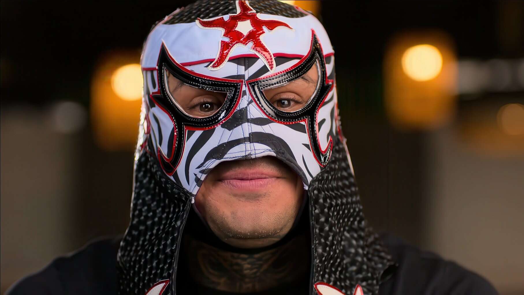 Penta Is Still Wrestling With A Torn Bicep