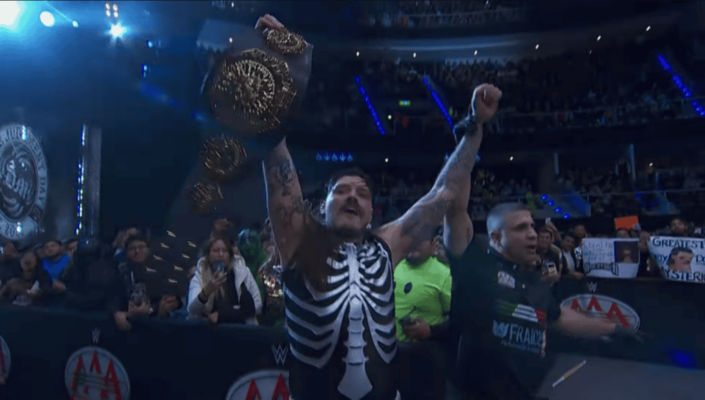 Dominik Mysterio Survives Omos, Dorian Roldan, And A Bloody Brawl To ...